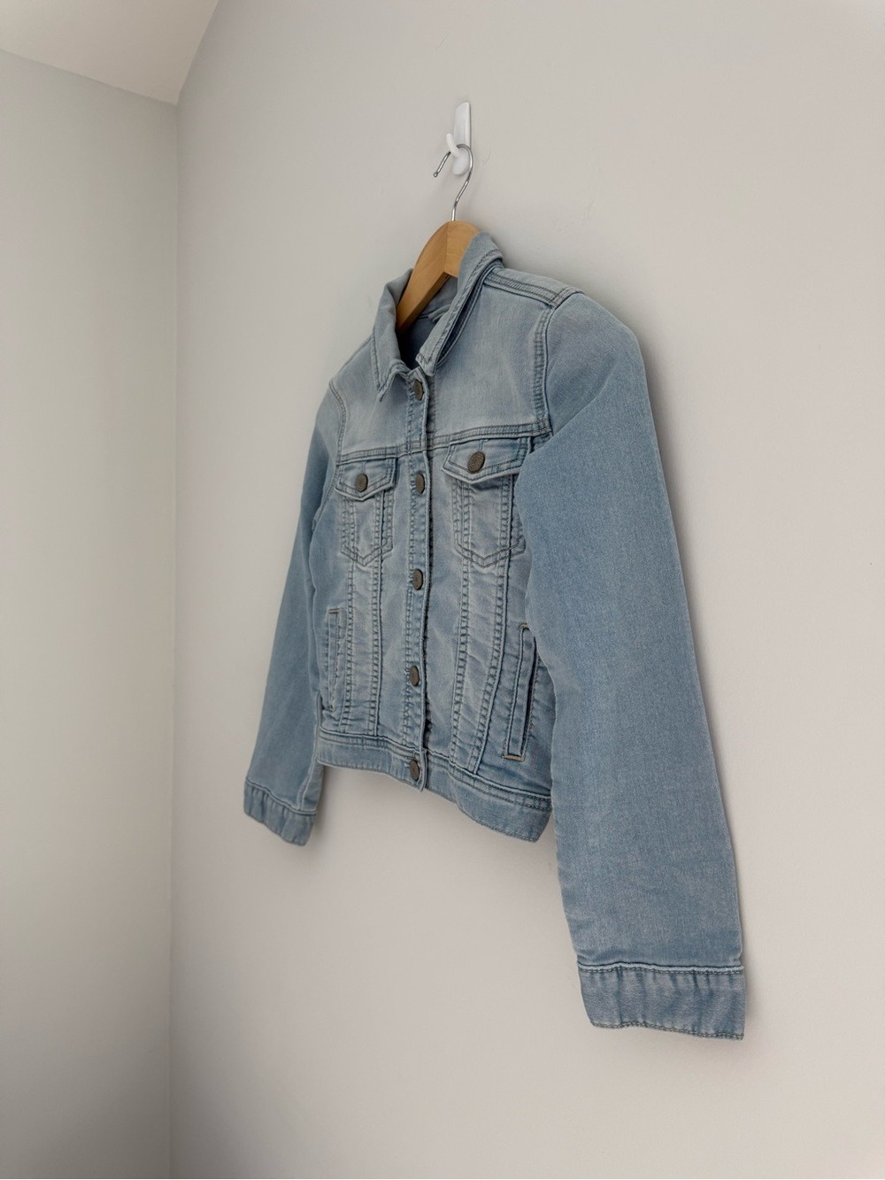 Gap Super Soft Girl Denim Jean Jacket Light Wash Size Large - Picture 7 of 13